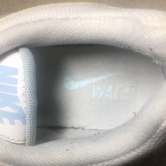 Nike View Three - Worn - Blue 💙🤍 - Picture 12 of 14